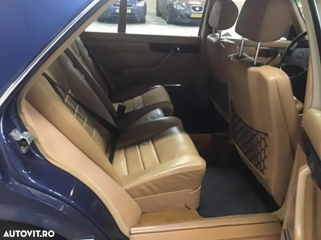 Mercedes-Benz W126 - 12