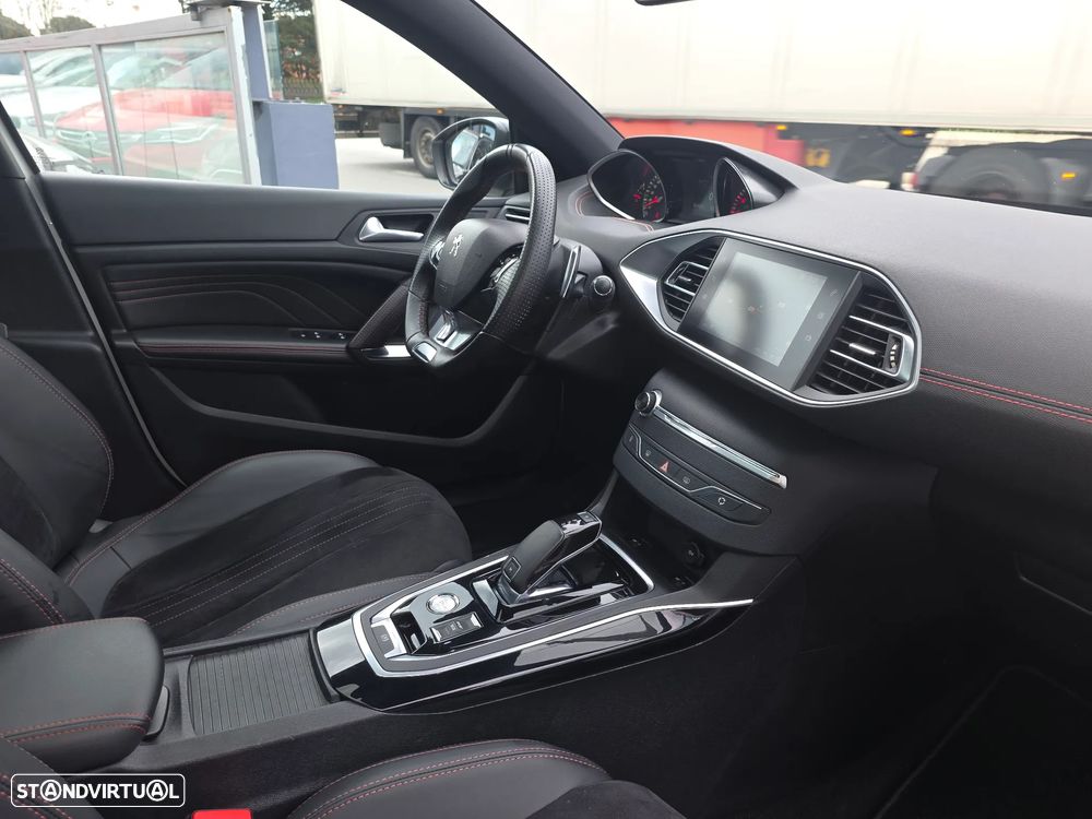 Peugeot 308 SW BlueHDi 130 EAT8 Stop & Start GT Pack - 45