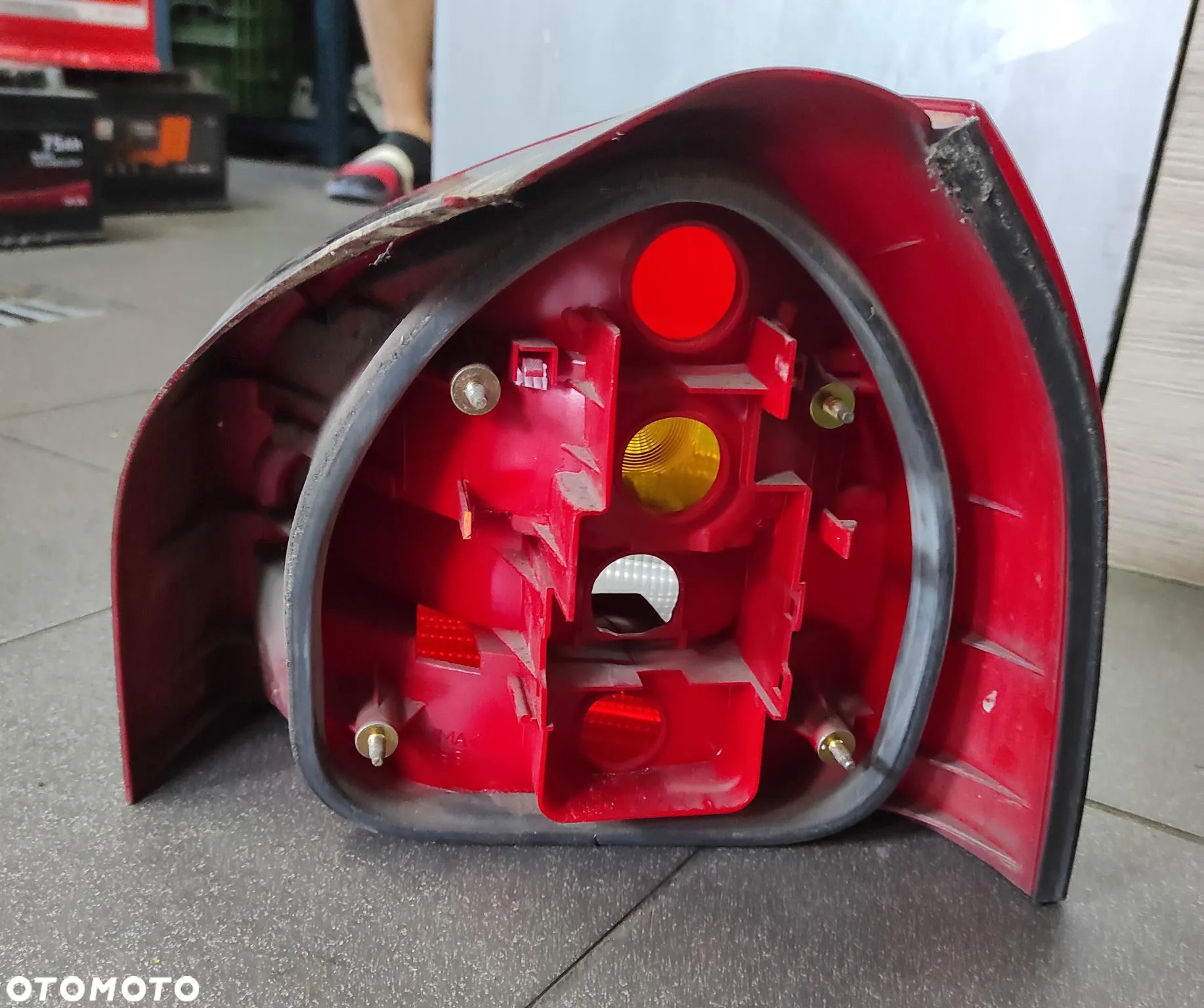 Lampa LEWA Tylna tył Audi A3 8L PRZED LIFT - 4