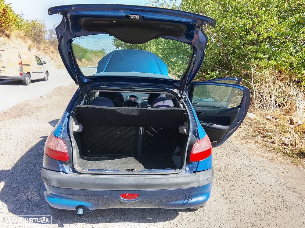 Peugeot 206 1.1 Color Line - 6