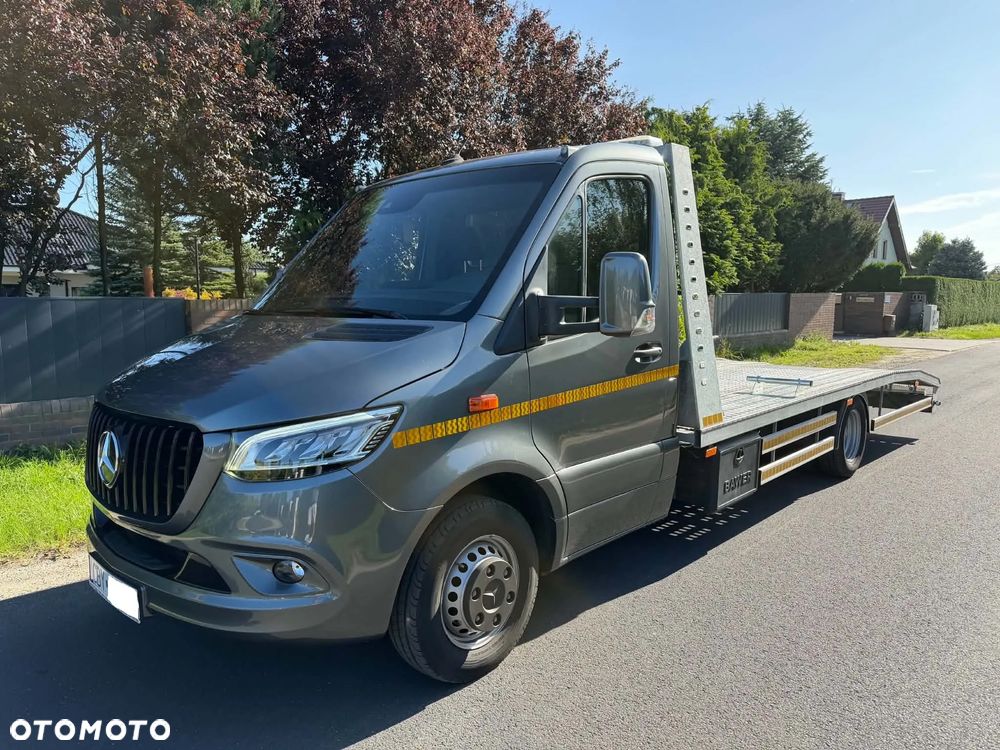 Mercedes-Benz Sprinter - 1