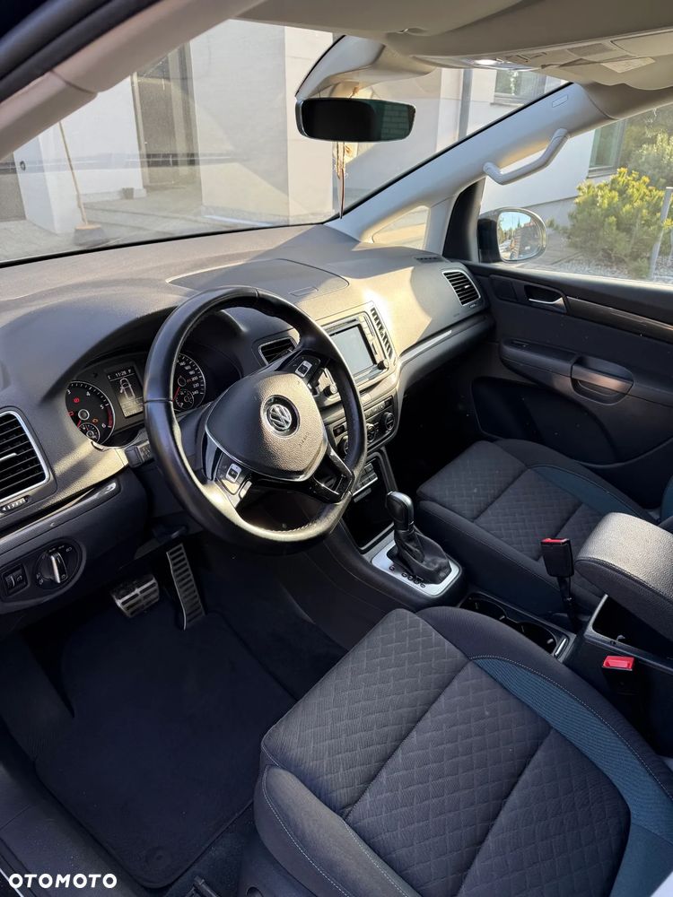 Volkswagen Sharan 2.0 TDI DSG IQ.DRIVE - 17