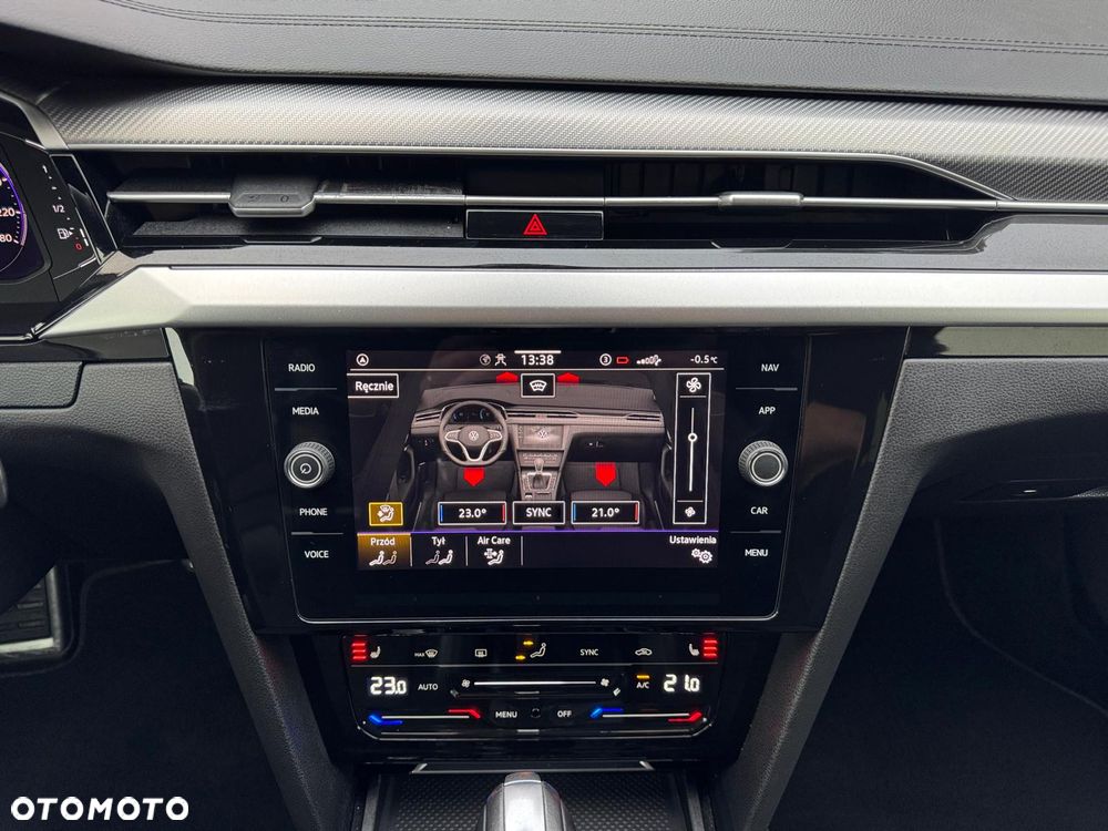 Volkswagen Arteon 2.0 TDI R-Line DSG - 23