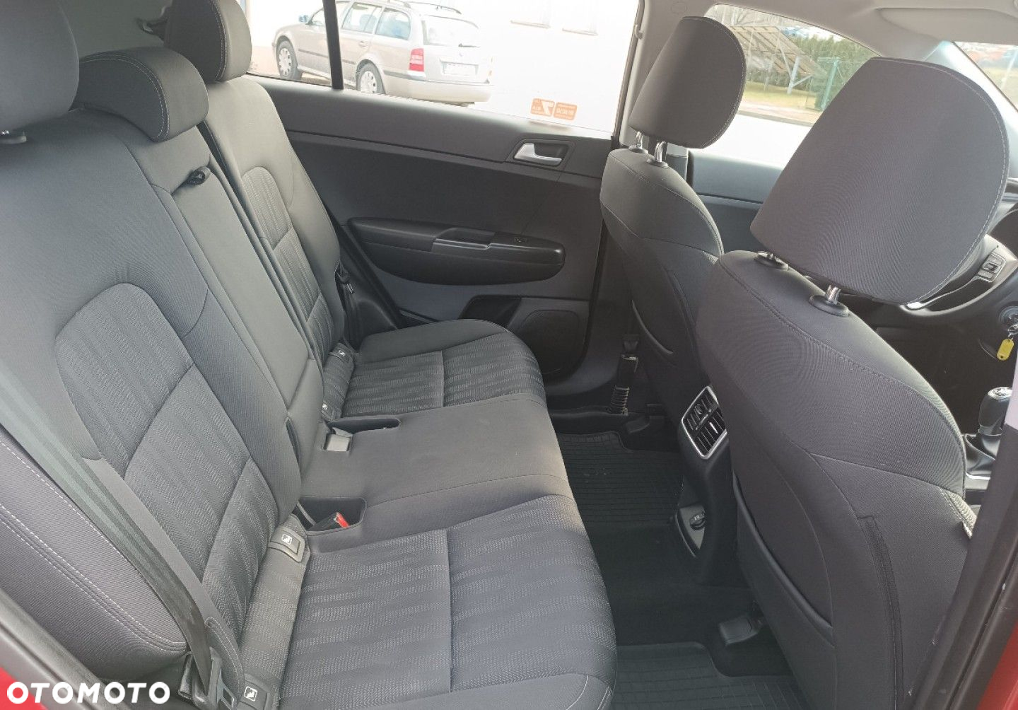 Kia Sportage - 16