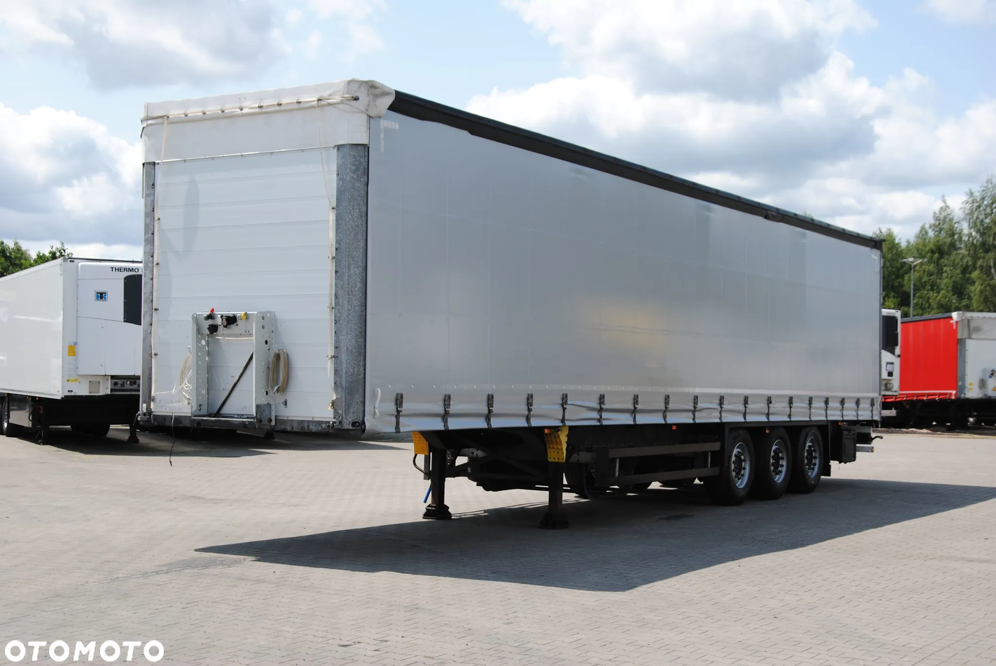 Schmitz Cargobull SCS kurtyna, podnoszona oś - 7