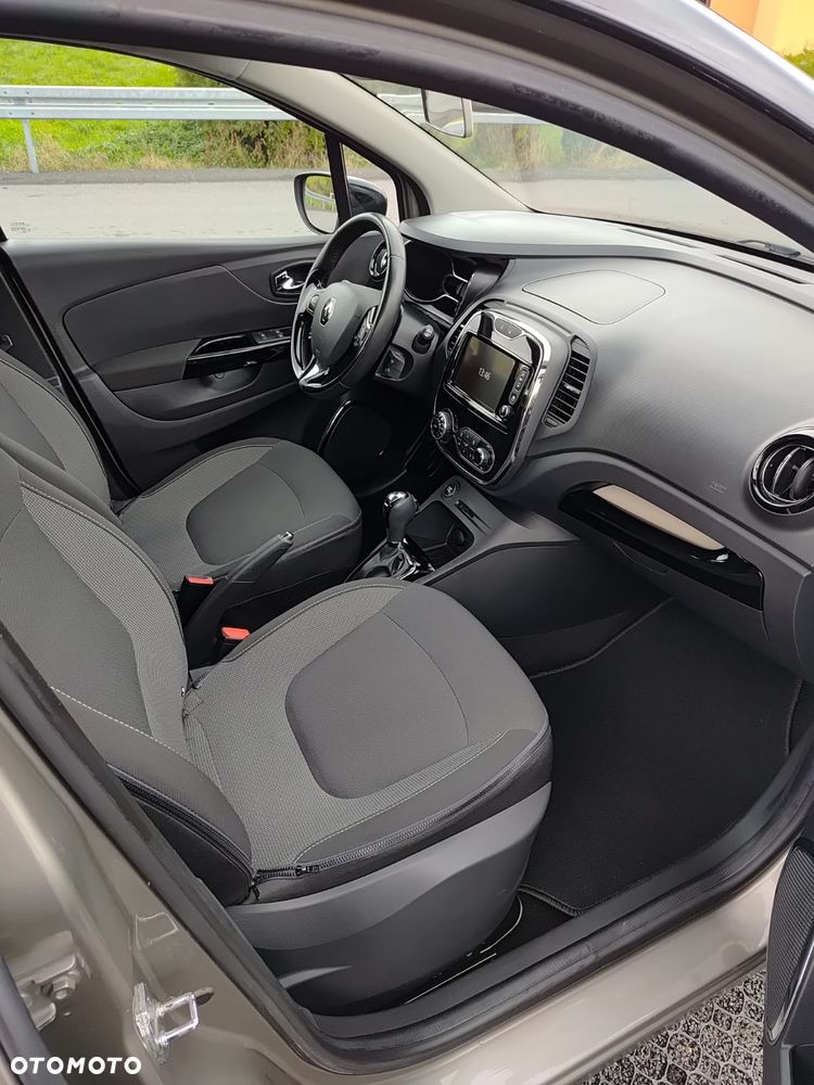 Renault Captur - 25