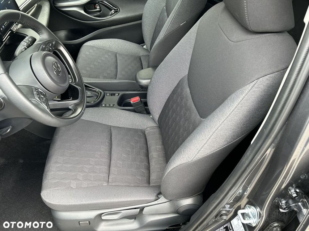 Toyota Yaris Hybrid 1.5 Style - 16