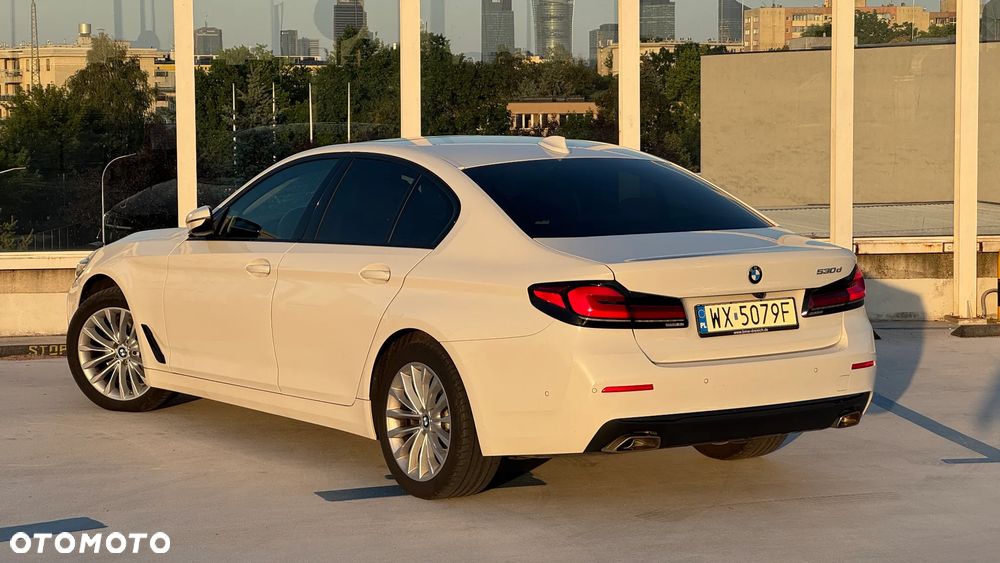 BMW Seria 5 530d Luxury Line - 8