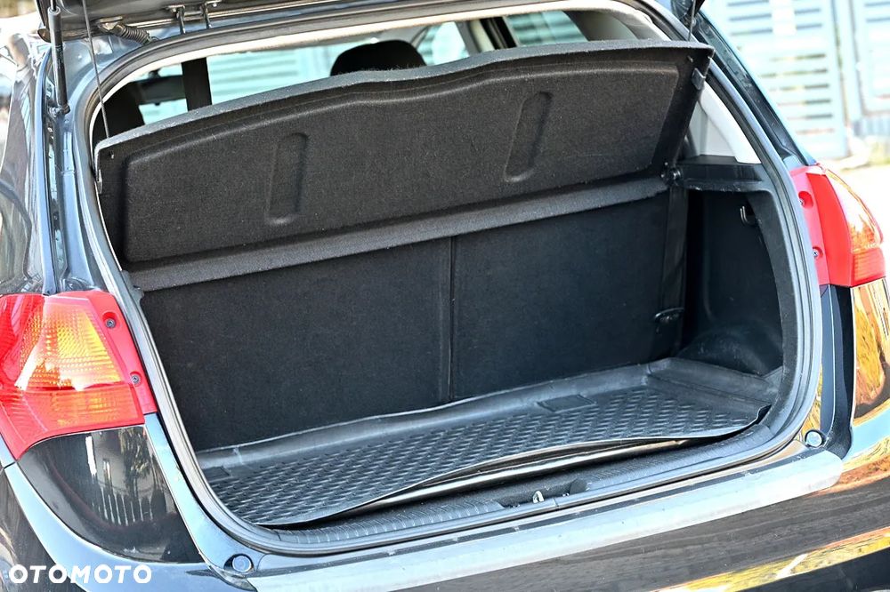 Kia Venga 1.4 CVVT Attract - 17