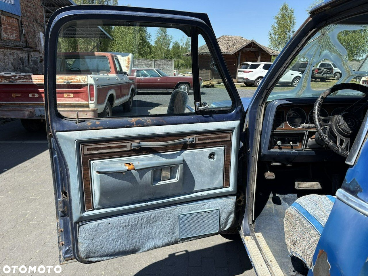Dodge RAM - 10