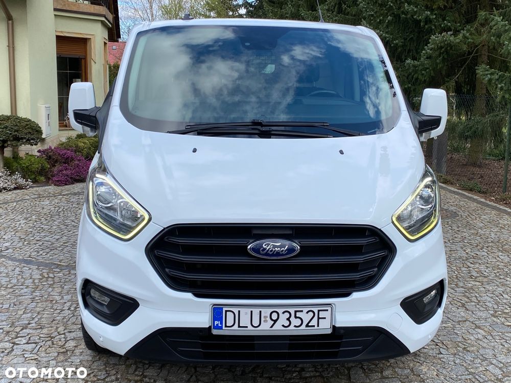 Ford TRANSIT CUSTOM - 11