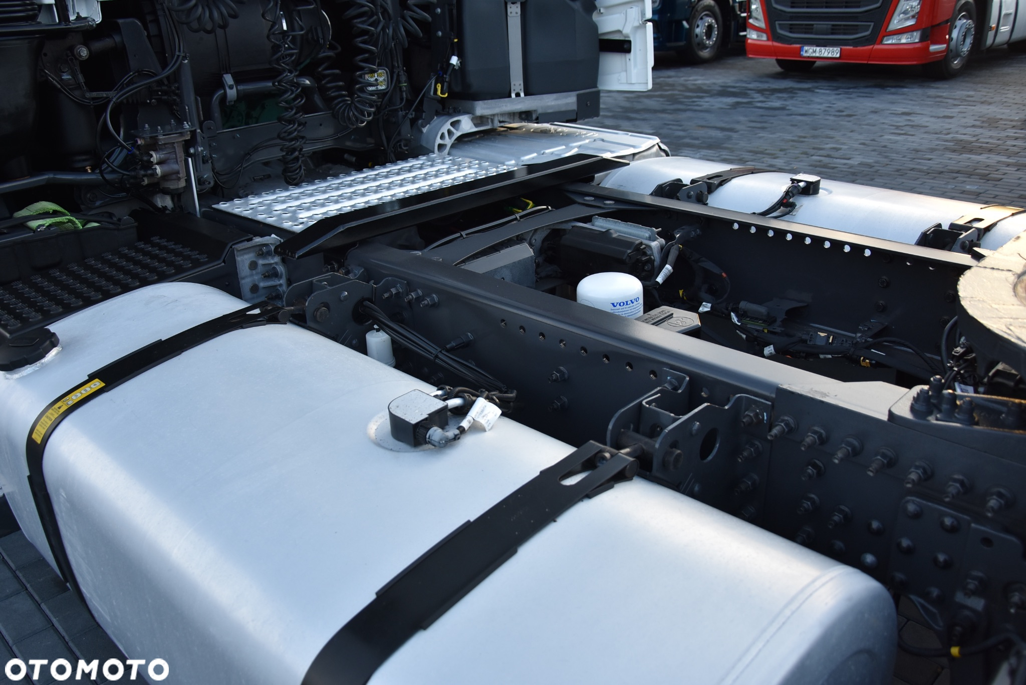 Volvo FH4 500 EURO 6   GLOBETROTTER XL / FULL LED / KLIMA POSTOJOWA  /  LOW DECK MEGA  / ASO VOLVO SALON POLSKA JAK NOWE ! ! ! - 16