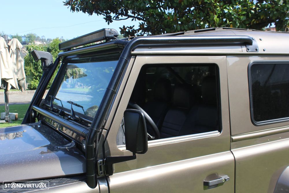Land Rover Defender 90 2.5 TD5 Metal Top - 12