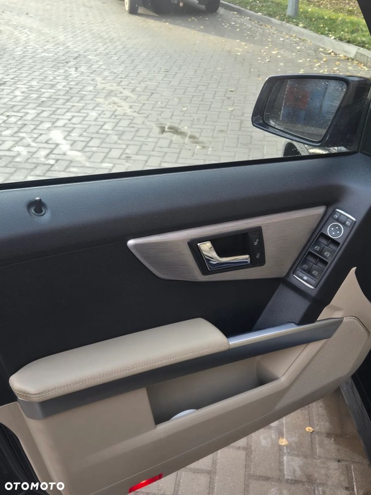 Mercedes-Benz GLK 220 CDI 4Matic (BlueEFFICIENCY) 7G-TRONIC - 12