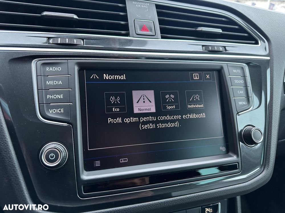 Volkswagen Tiguan - 26