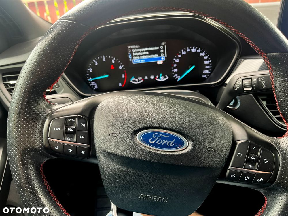 Ford Focus 1.0 EcoBoost Start-Stopp-System ST-LINE STYLE - 16