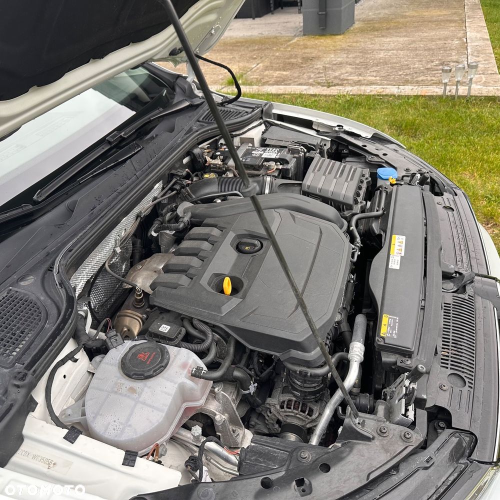 Volkswagen Golf - 27