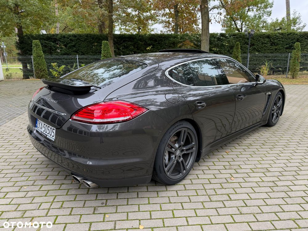 Porsche Panamera - 19