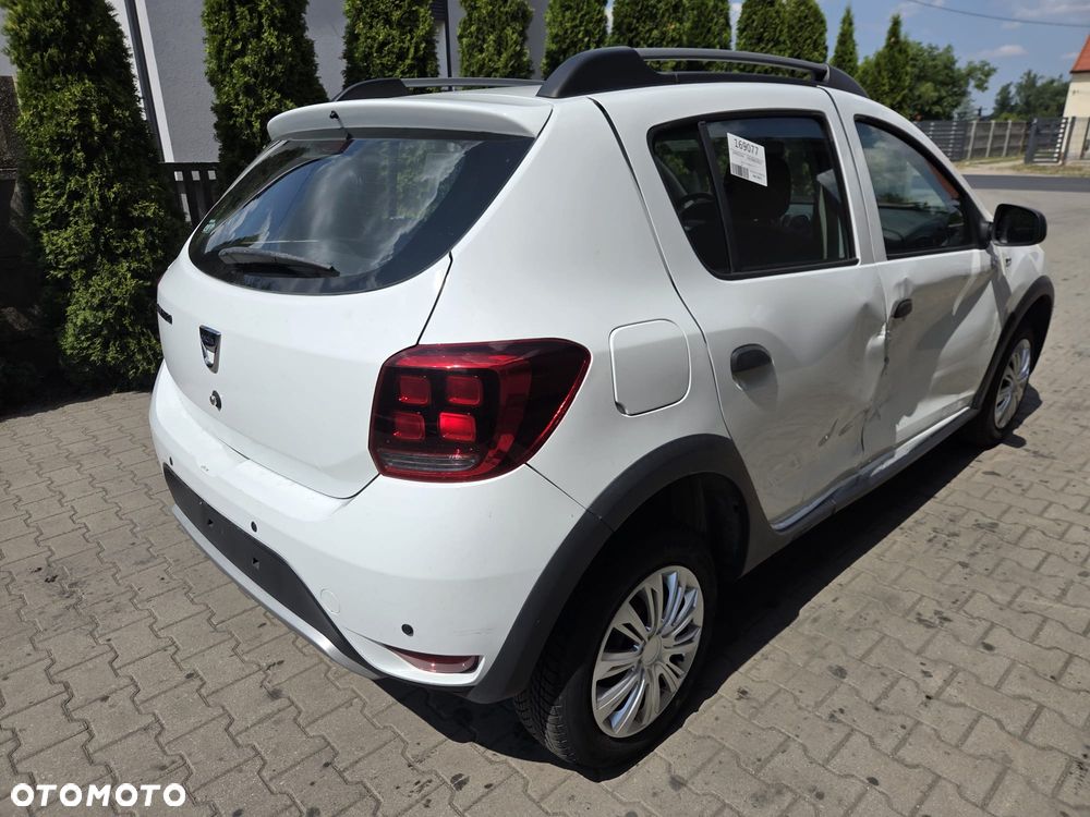Dacia Sandero Stepway 1.5 dCi Laureate S&S - 4