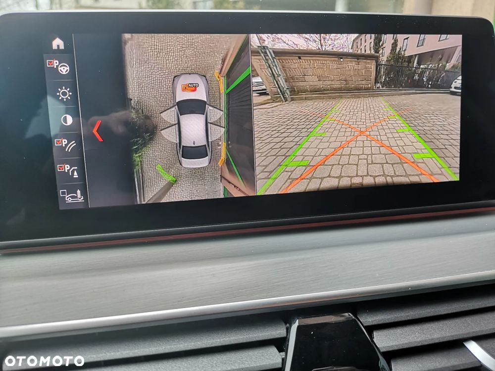 BMW Seria 5 530e iPerformance - 24