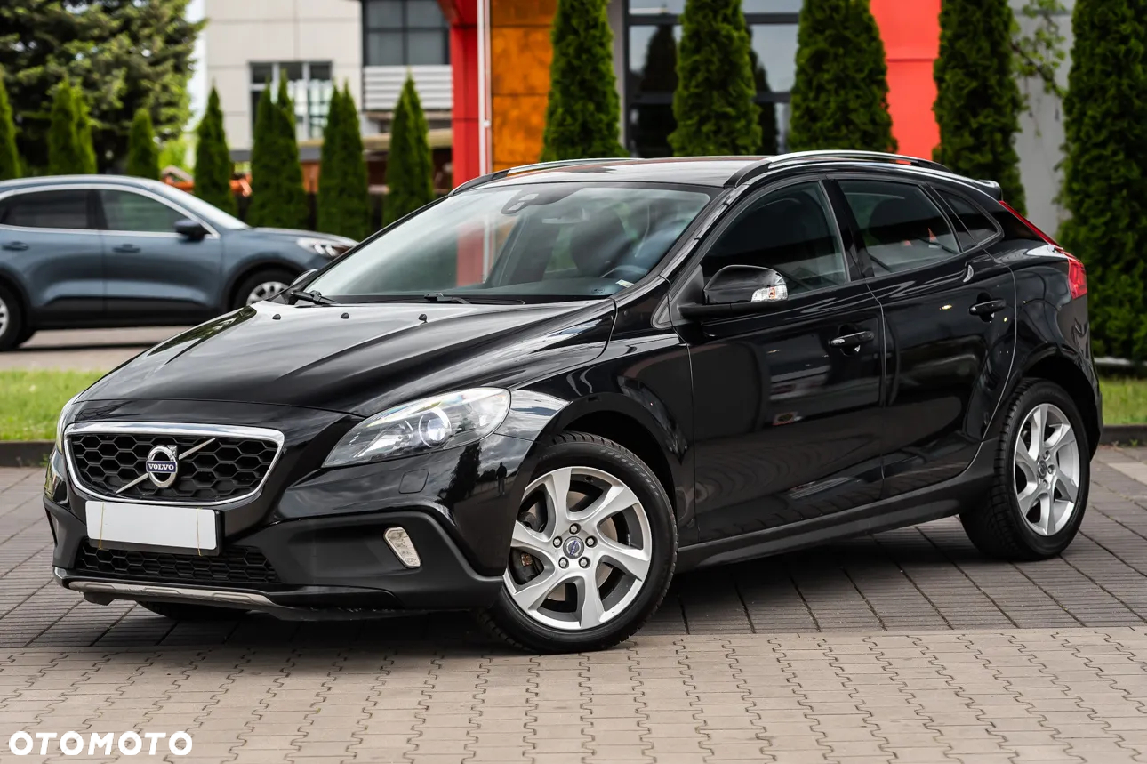 Volvo V40 Cross Country - 6