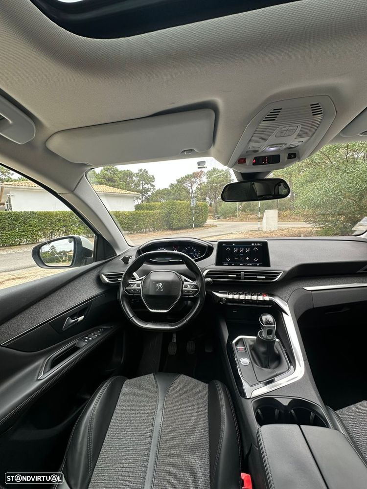 Peugeot 3008 1.2 PureTech Allure - 17