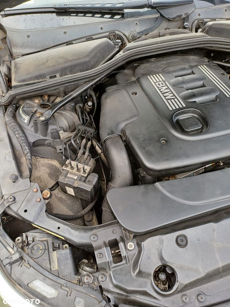 BMW Seria 5 520d - 16