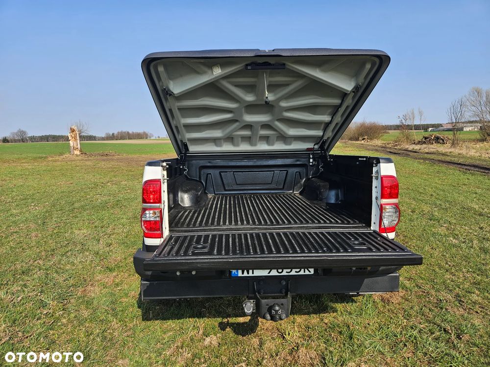 Toyota Hilux 3.0 D-4D Invincible - 16