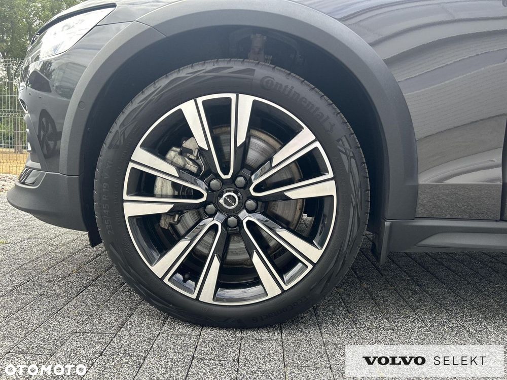 Volvo V60 Cross Country - 22