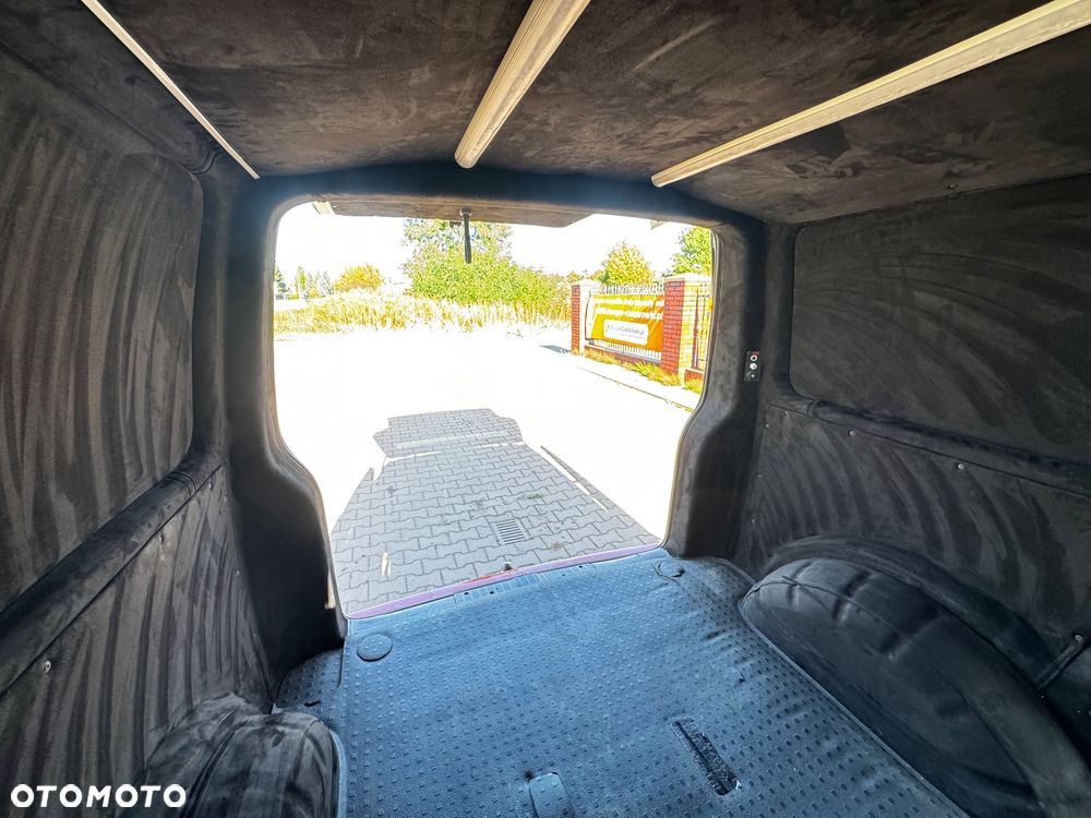 Volkswagen Transporter - 7