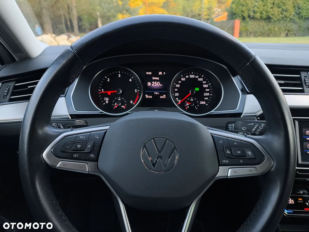Volkswagen Passat 2.0 TDI EVO Elegance DSG - 35