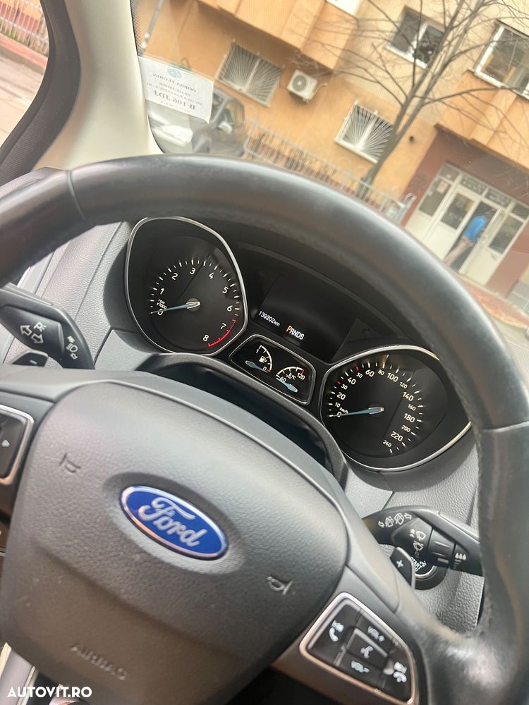 Ford Focus 1.6 TI-VCT Powershift Titanium - 5
