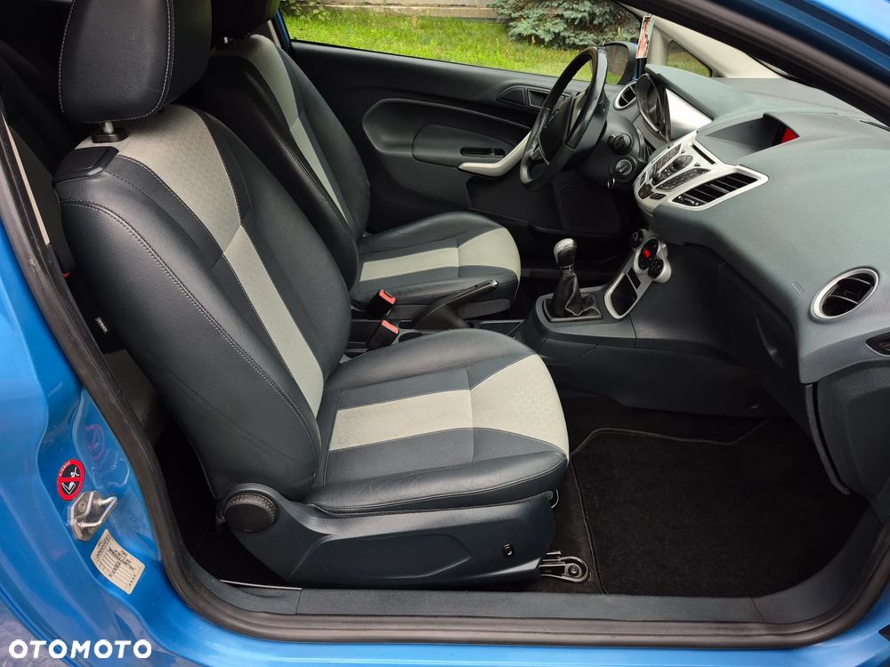 Ford Fiesta 1.25 Titanium - 10