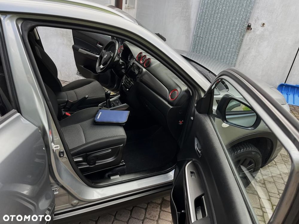 Suzuki Vitara - 6