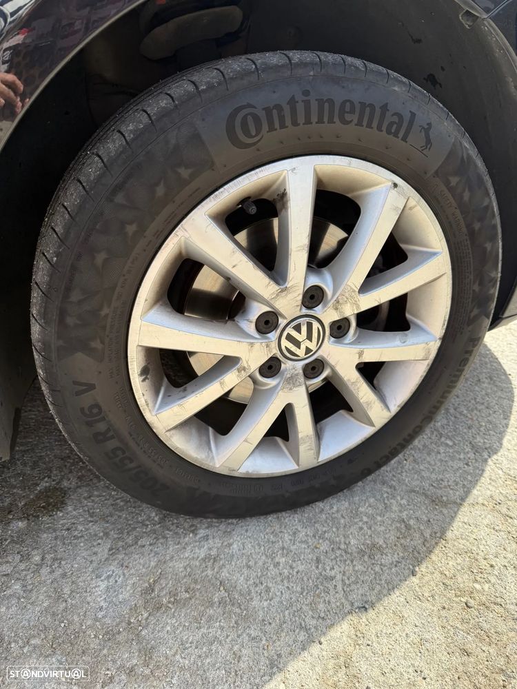 VW Touran 1.9 TDi Conceptl BlueM. 7L - 6