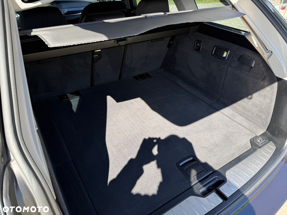 BMW Seria 5 520d - 12