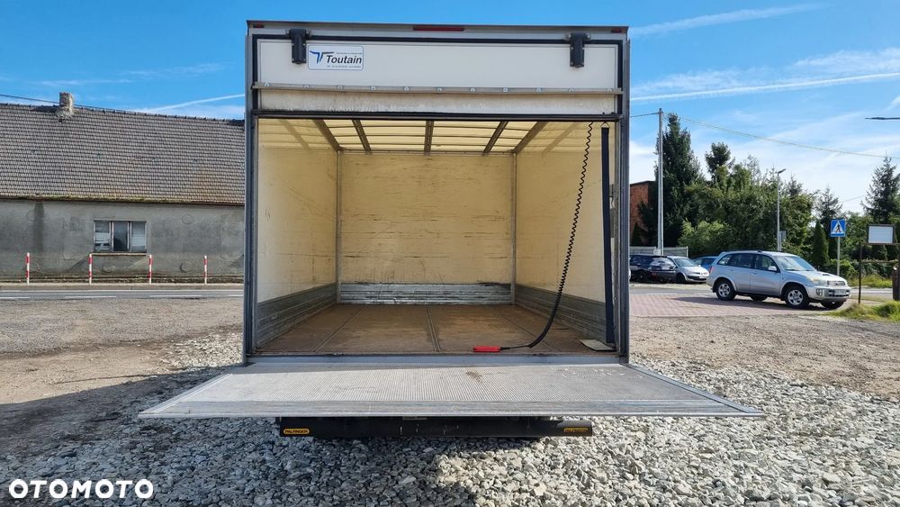 Mercedes-Benz Sprinter - 39