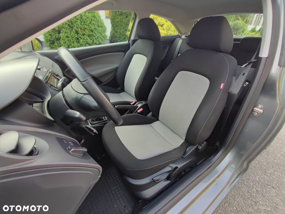 Seat Ibiza SC 1.4 16V Style - 26