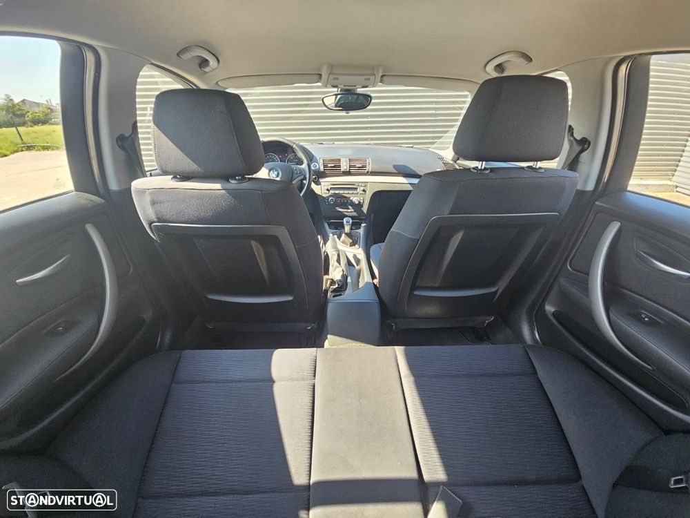 BMW 118 d Line Urban - 43