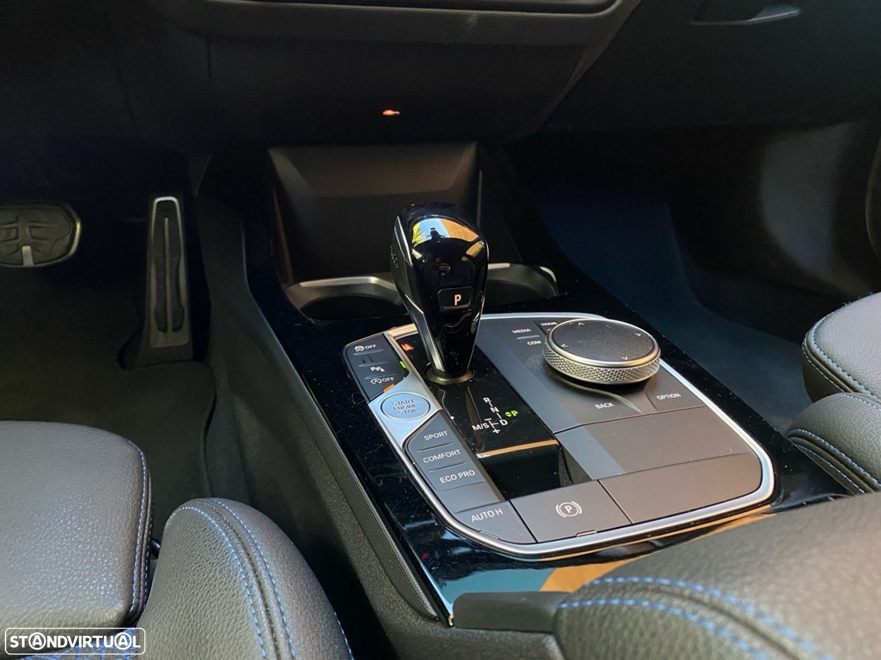 BMW 116 d Pack Desportivo M Auto - 13
