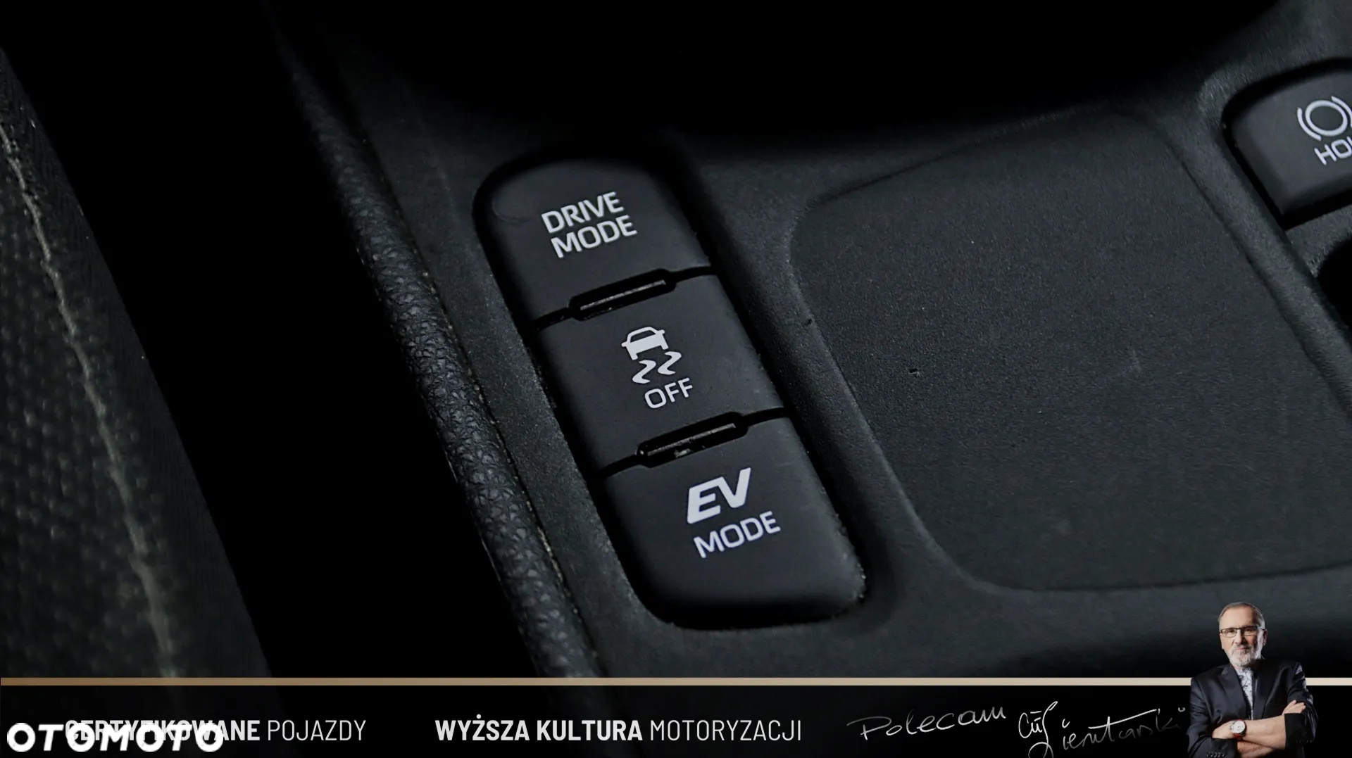 Toyota Yaris Cross Hybrid 1.5 Comfort - 30