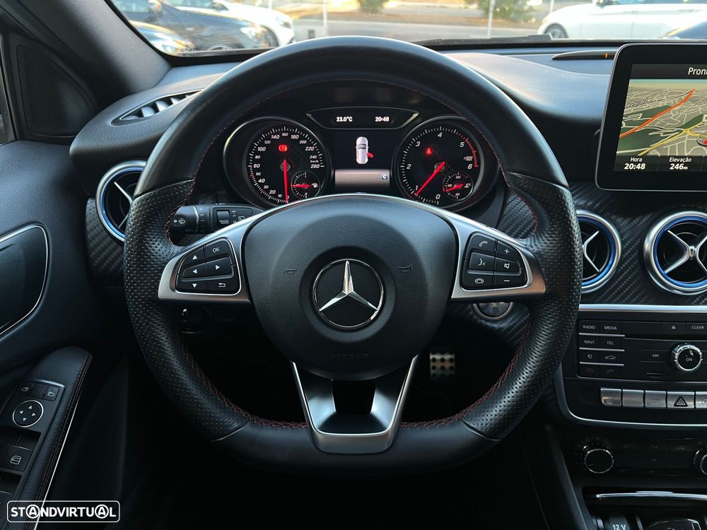 Mercedes-Benz A 180 d AMG Line - 15