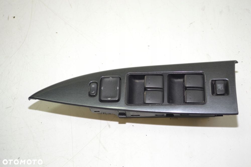 MAZDA 6 PRZEŁĄCZNIK SZYB LEWY PRZÓD GP9A66350 - 1