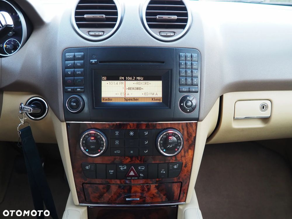 Mercedes-Benz ML - 13