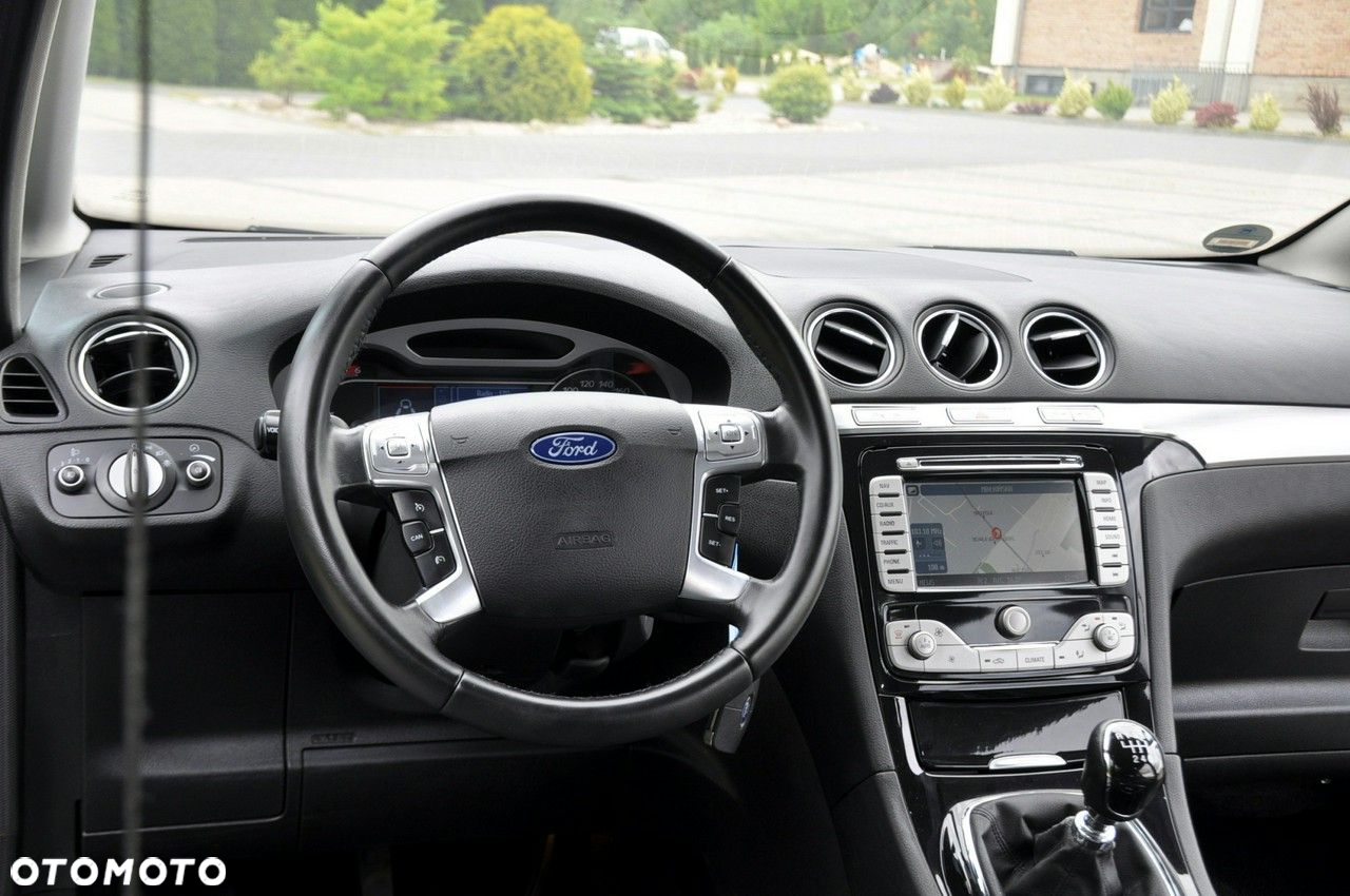 Ford S-Max - 31