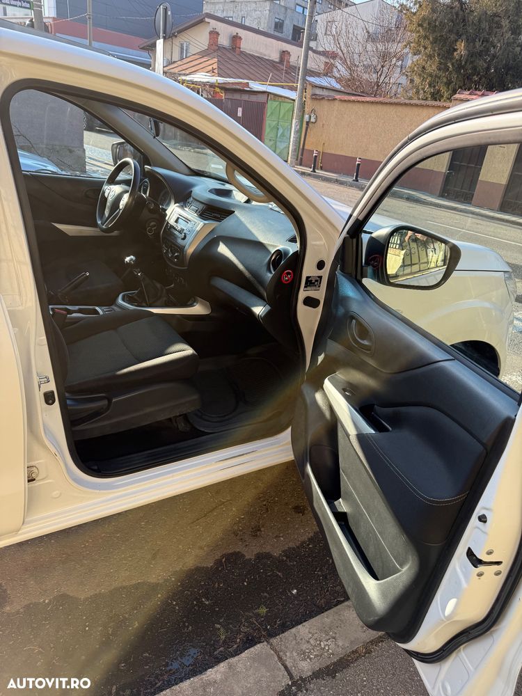 Nissan Navara Double Cab Visia - 34