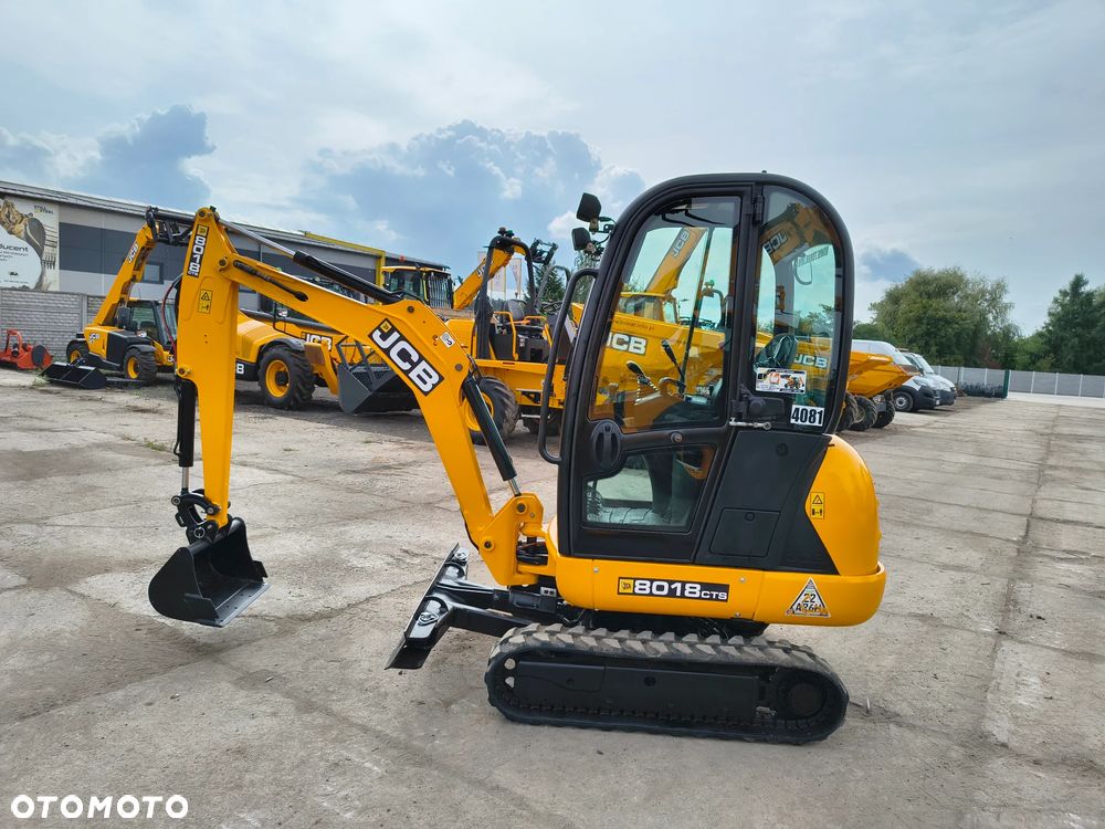 JCB 8018 - 4