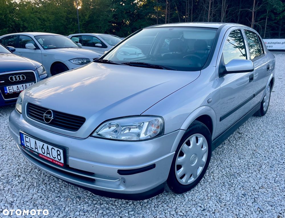 Opel Astra 1.6 GL - 2