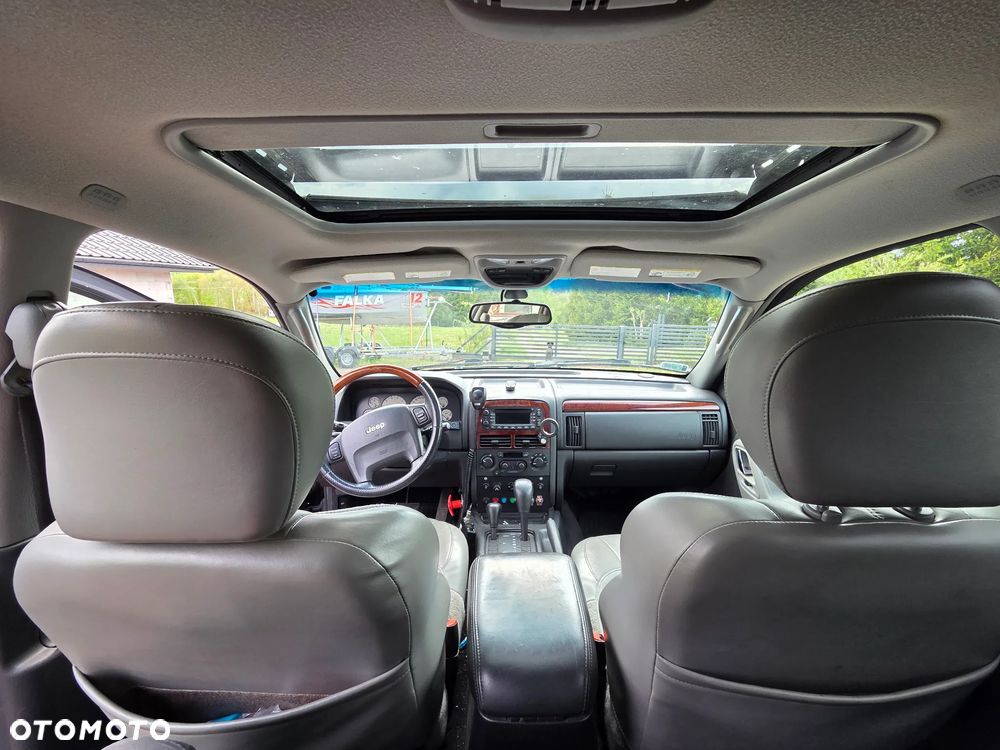 Jeep Grand Cherokee - 15