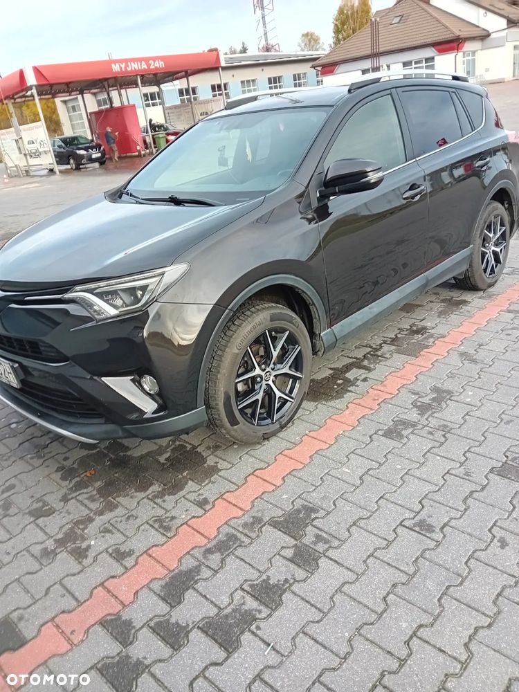 Toyota RAV4 - 16